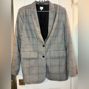 Women’s grey plaid oversized blazer